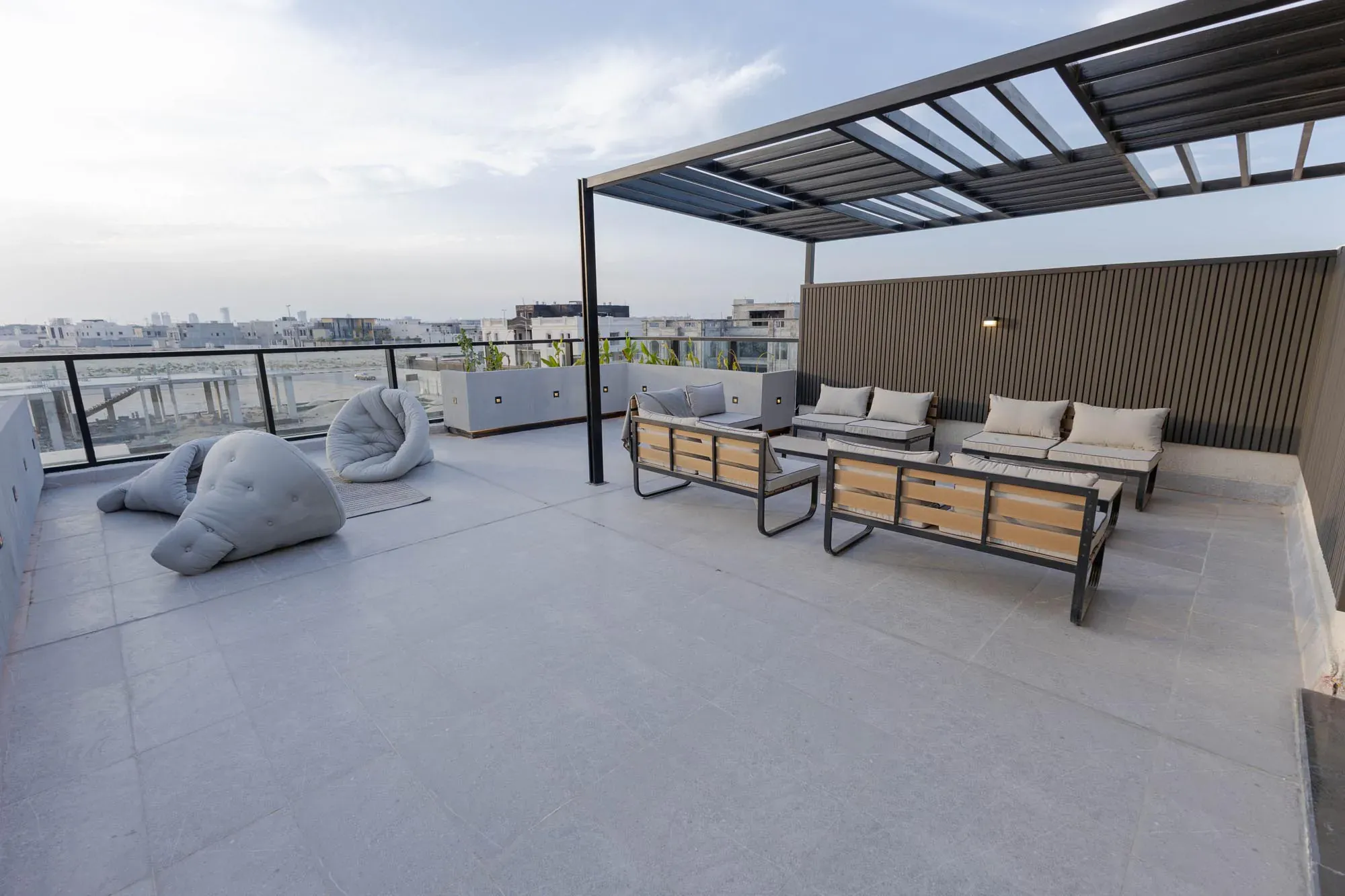 Photograph of a shared roof terrace with lounge seating at Al Majdiah 158, Al Khobar