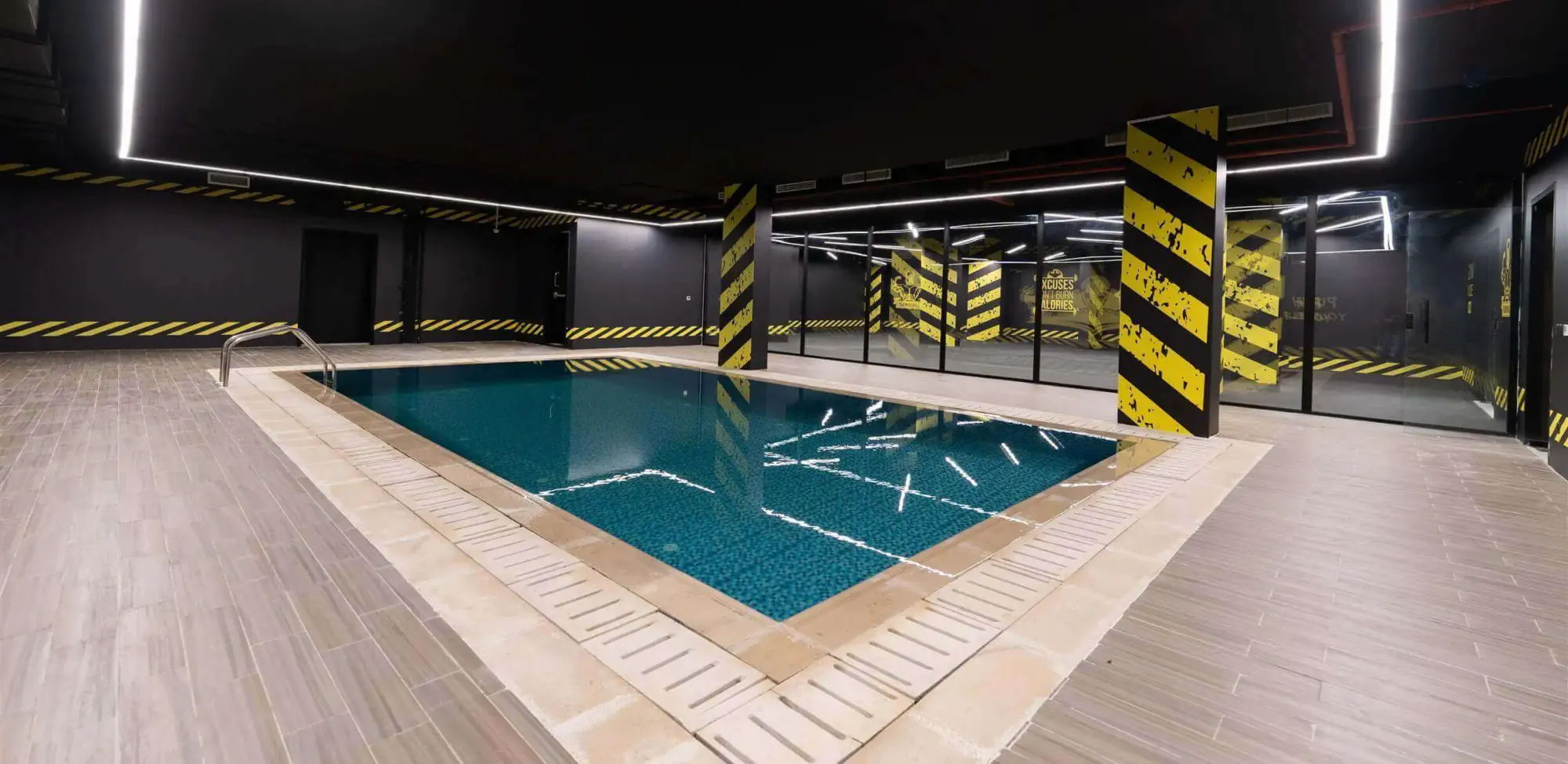 Photograph of Asala Residence - Al Nahdah 1 in Riyadh: indoor swimming pool and poolside area
