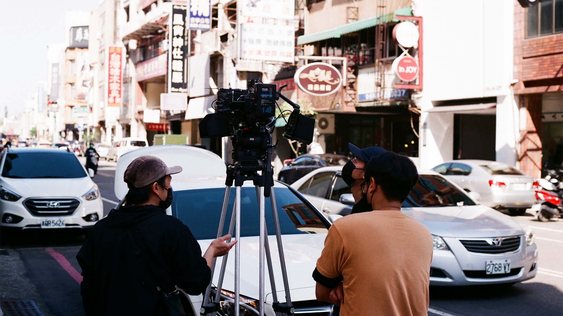 oman-film-industry-luxury-properties-2025 figure 1